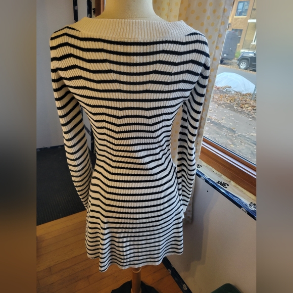 TWIK striped Knit long sleeved dress size medium boatneck knitwear - Picture 5 of 8